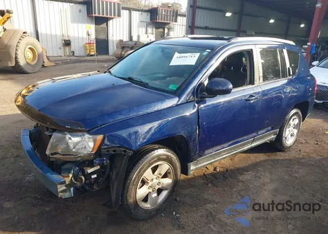 2016 Jeep Compass Latitude из США, поврежденный, VIN 1C4NJCEA2GD656063